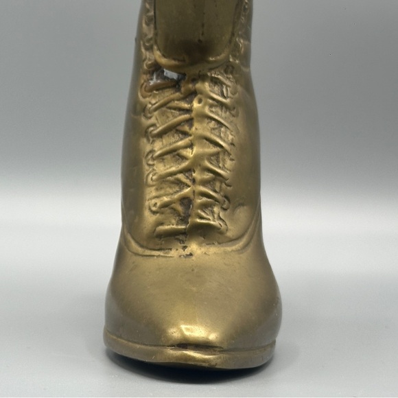 Large Brass Ladies Victorian Lace Up Heel Boot Shoe Heavy Planter Vase - Picture 5 of 15